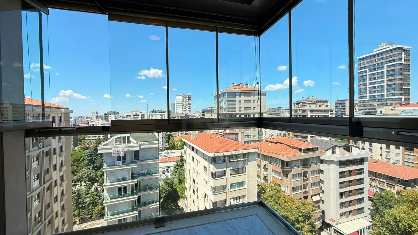 Academy Caddebostan  Bağdat Caddesi'ne 5.bina Satılık 4+1 Boş Daire