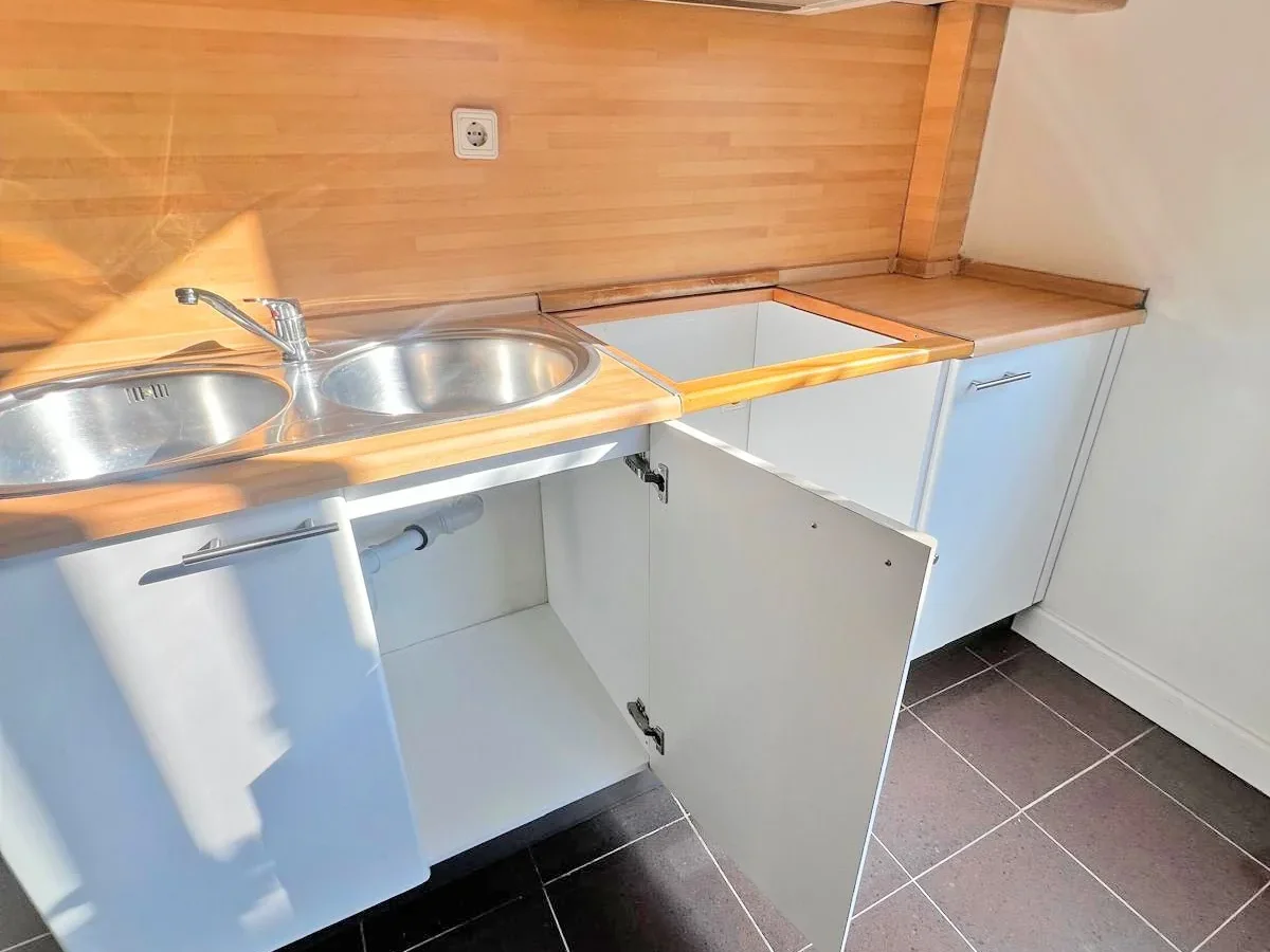 Bağdat Cad. Erenköy'ün En Güzel Yerinde Geniş 2+1 Kiralık Daire