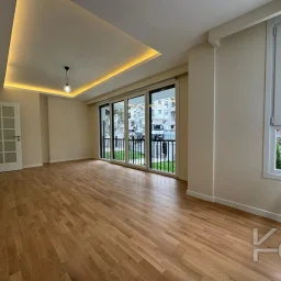 Laci̇vert Cadde Çi̇ftehavuzlar Bağdat Yakini Sifir 3+1