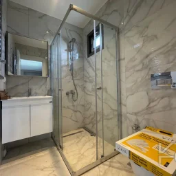 Laci̇vertcadde Ömerpaşa Sifir Ebeveynli̇ Balkonlu 105m² Net 3+1