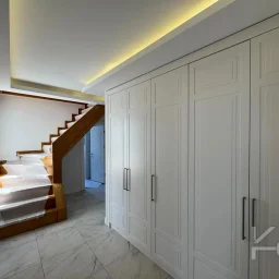 Laci̇vertcadde Erenköy Güvenli̇kli̇ Havuzlu Terasli 205m² Net 4+2