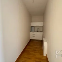 Laci̇vertcadde Erenköy Güvenli̇kli̇ Havuzlu Terasli 205m² Net 4+2