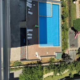 Laci̇vertcadde Erenköy Güvenli̇kli̇ Havuzlu Terasli 205m² Net 4+2