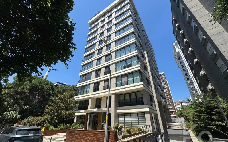Laci̇vertcadde Erenköy Güvenli̇kli̇ Havuzlu Terasli 205m² Net 4+2