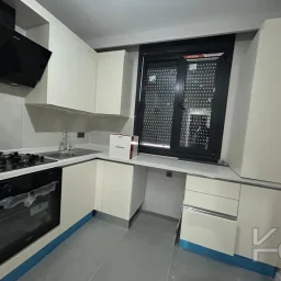 Laci̇vert Cadde Suadi̇ye Sifir 73m² Net 2+1