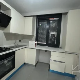 Laci̇vert Cadde Suadi̇ye Sifir 73m² Net 2+1