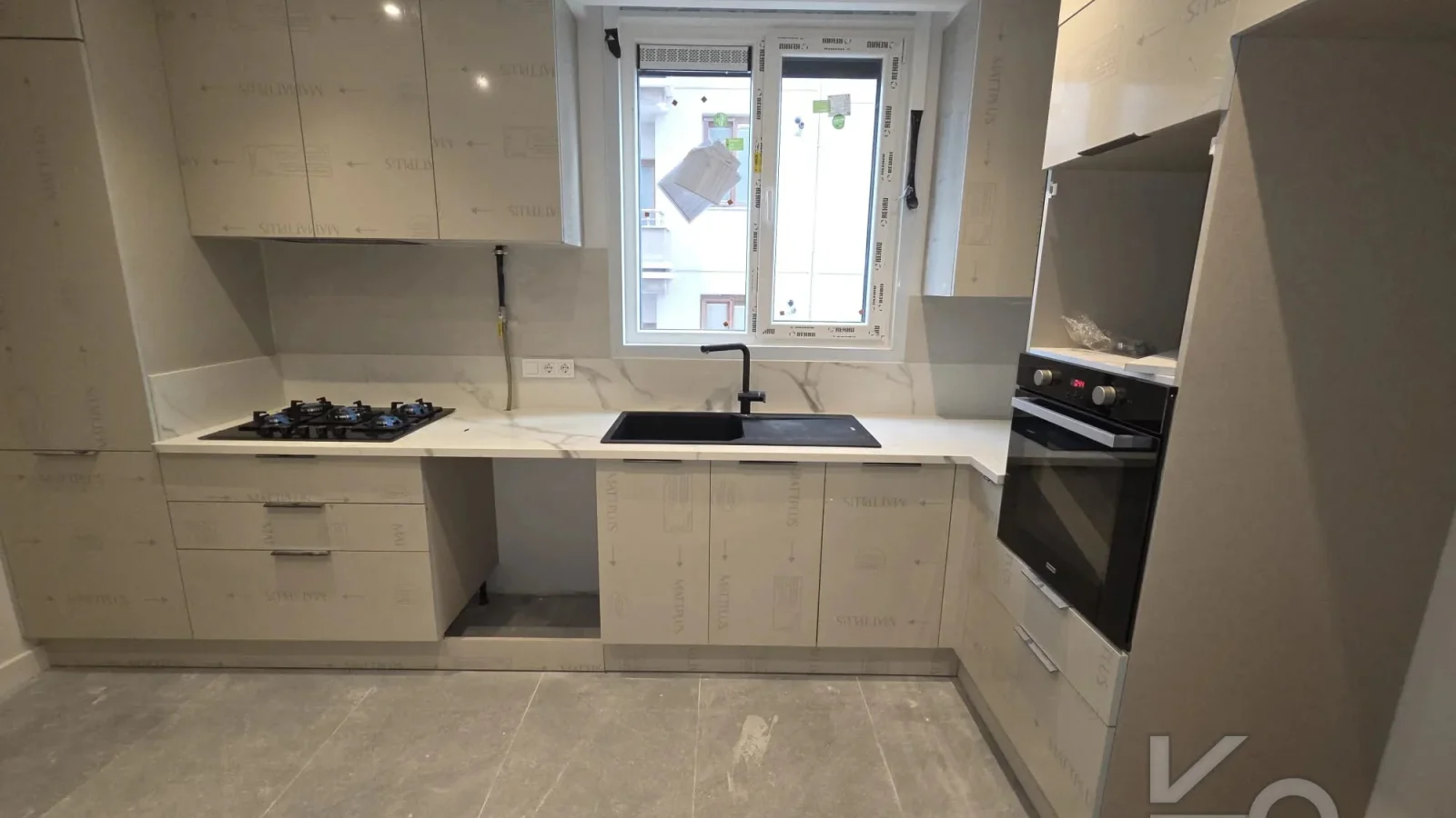Laci̇vert Cadde Caddebostan Sifir Balkonlu 3+1 105m² Dai̇re