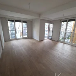 Laci̇vert Cadde Caddebostan Sifir Balkonlu 3+1 105m² Dai̇re