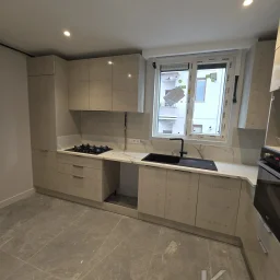 Laci̇vert Cadde Caddebostan Sifir Balkonlu 3+1 105m² Dai̇re