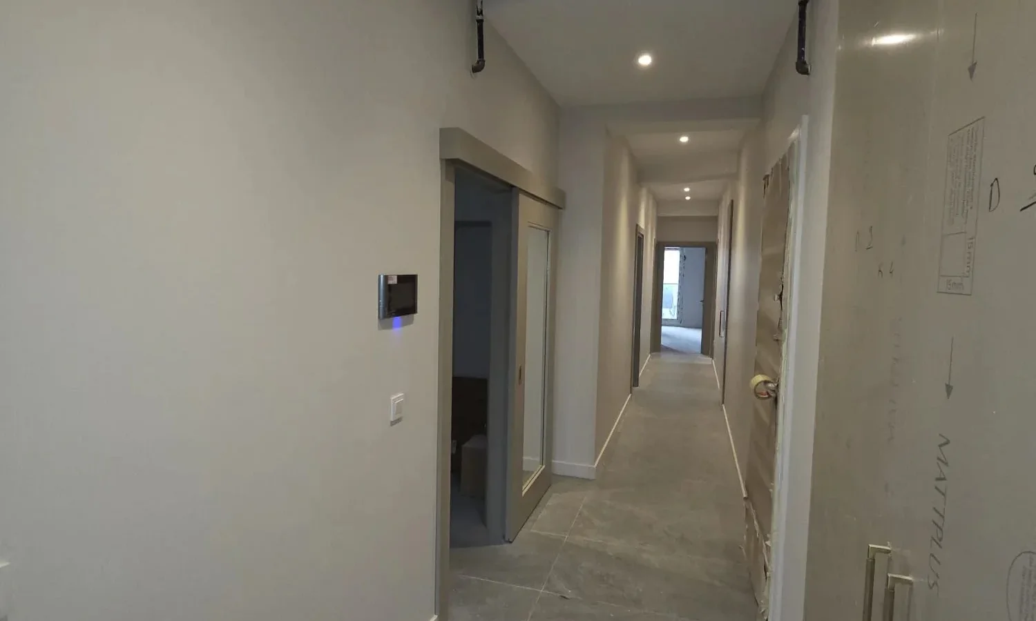 Laci̇vert Cadde Caddebostan Sifir Balkonlu 3+1 105m² Dai̇re