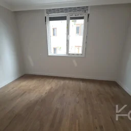 Laci̇vert Cadde Caddebostan Sifir Balkonlu 3+1 105m² Dai̇re