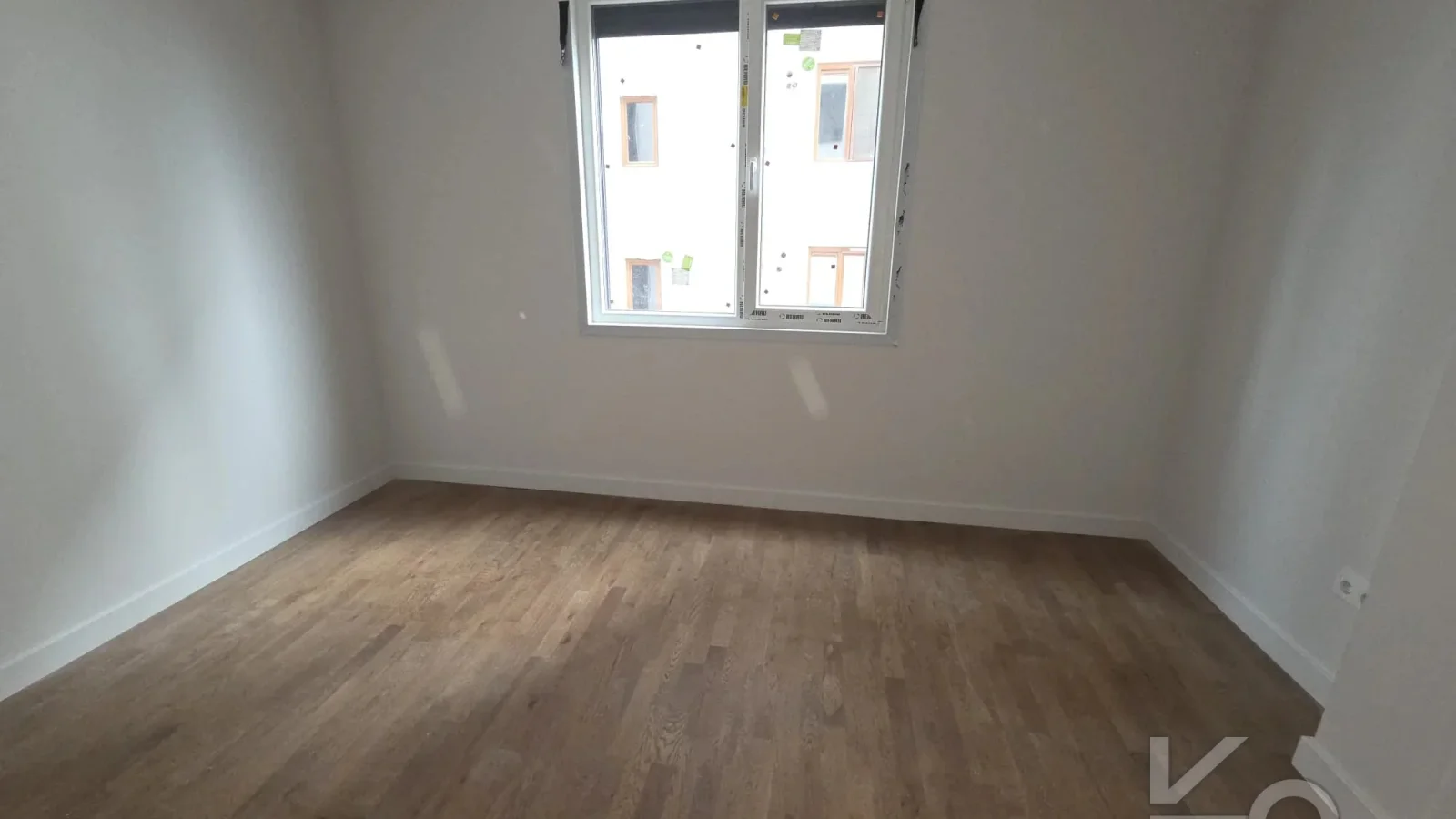 Laci̇vert Cadde Caddebostan Sifir Balkonlu 3+1 105m² Dai̇re