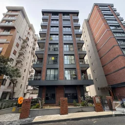 Laci̇vert Cadde Caddebostan Sifir Balkonlu 3+1 105m² Dai̇re
