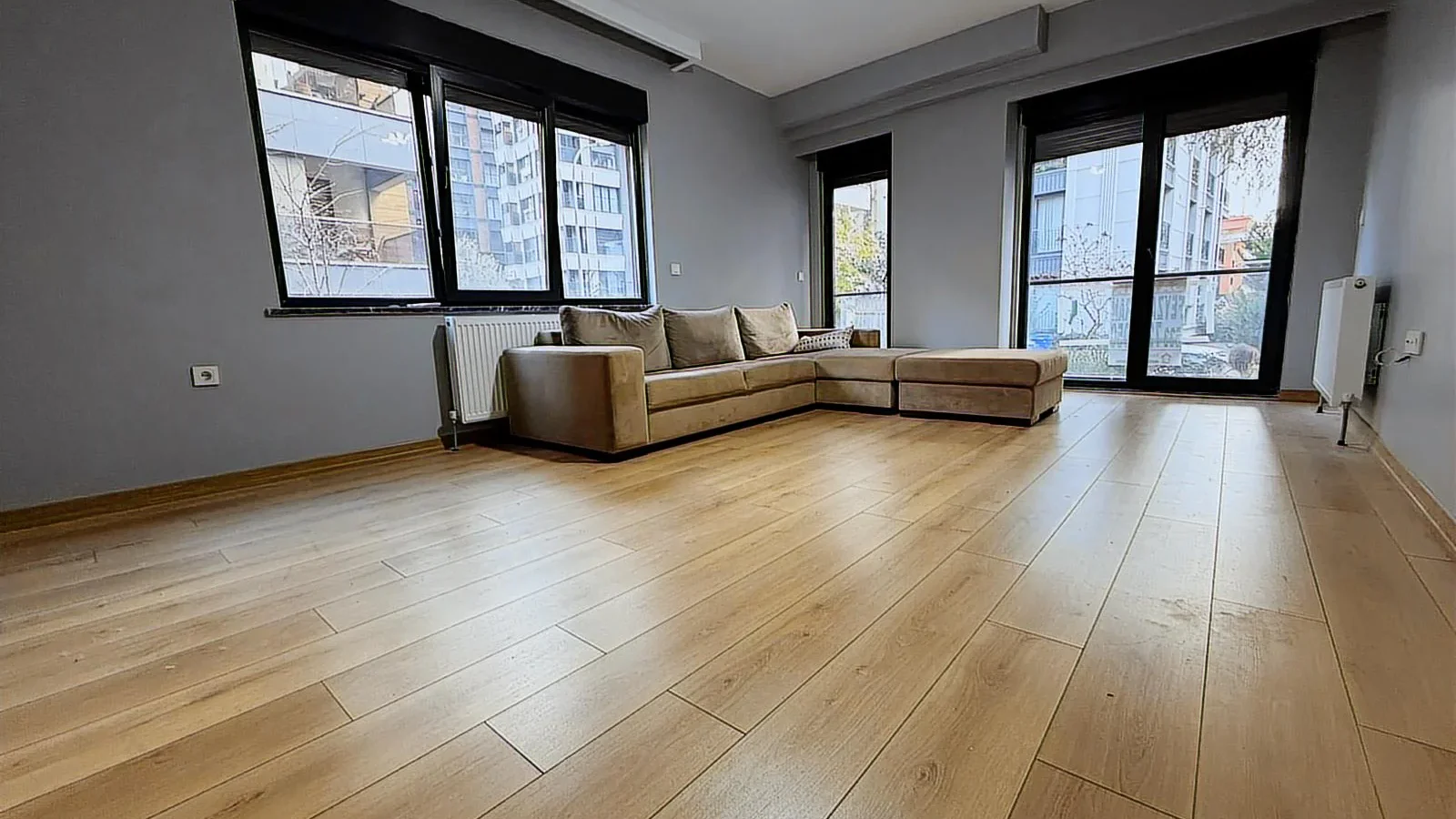 Caddebostan Sahil Ve Bağdat Caddesi Arasında 2+1 Satılık Daire