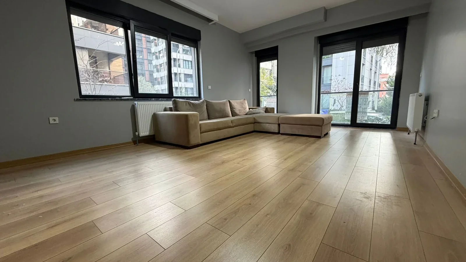 Caddebostan Sahil Ve Bağdat Caddesi Arasında 2+1 Satılık Daire