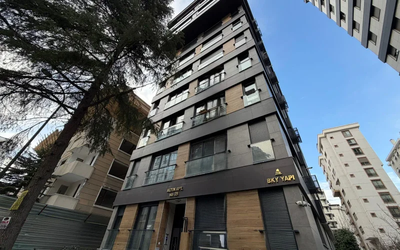 Caddebostan Sahil Ve Bağdat Caddesi Arasında 2+1 Satılık Daire