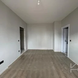 Laci̇vert Cadde Kozyataği Yatirimlik/oturumluk Firsat 52m²net 1+1