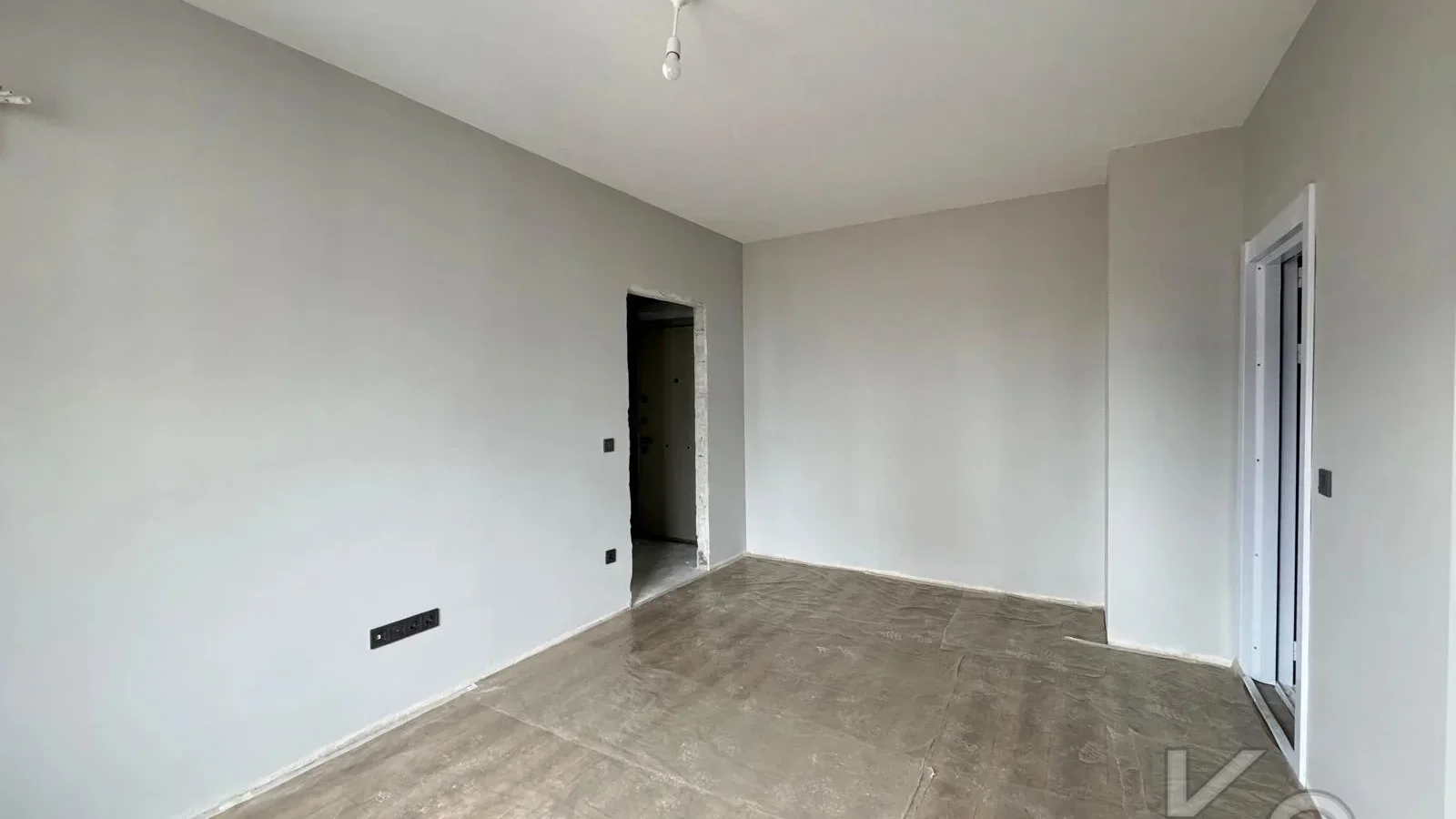 Laci̇vert Cadde Kozyataği Yatirimlik/oturumluk Firsat 52m²net 1+1