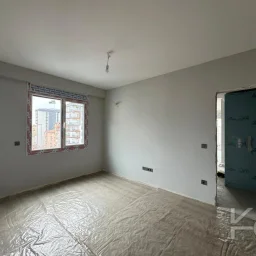 Laci̇vert Cadde Kozyataği Yatirimlik/oturumluk Firsat 52m²net 1+1
