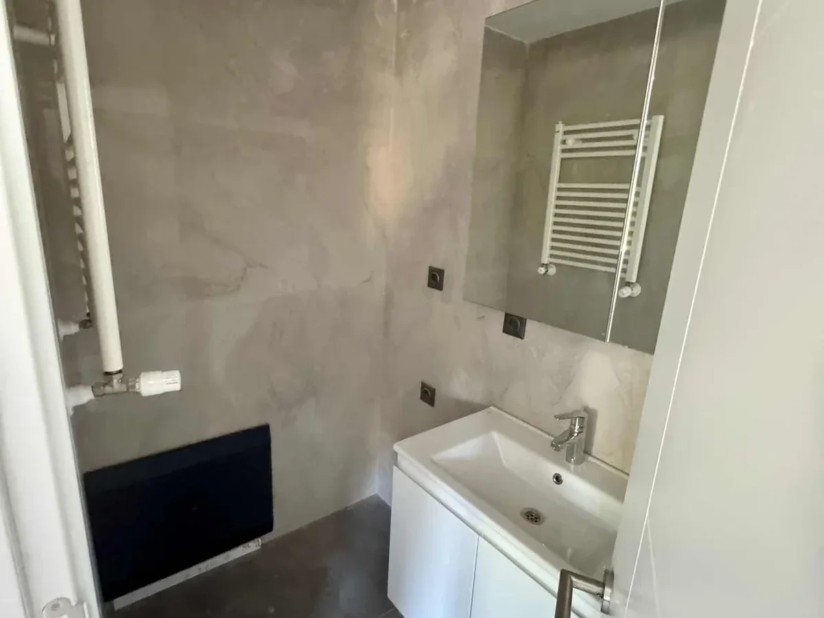 Sağlam'dan Merdivenköy'de Sıfır Binada 2+1 Satılık Daire