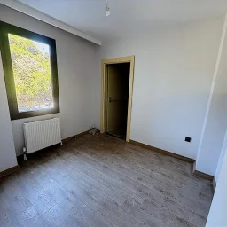 Sağlam'dan Merdivenköy'de Sıfır Binada 2+1 Satılık Daire