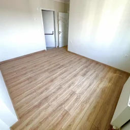 Taşınmaya Hazır-deniz Manzaralı, 34 M² Salon, Balkonlu 3+1 Daire