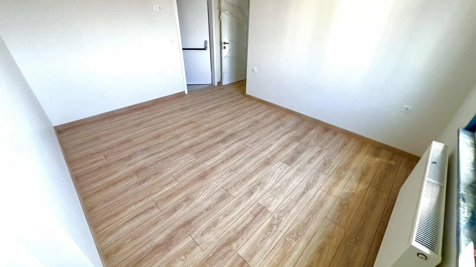 Taşınmaya Hazır-deniz Manzaralı, 34 M² Salon, Balkonlu 3+1 Daire