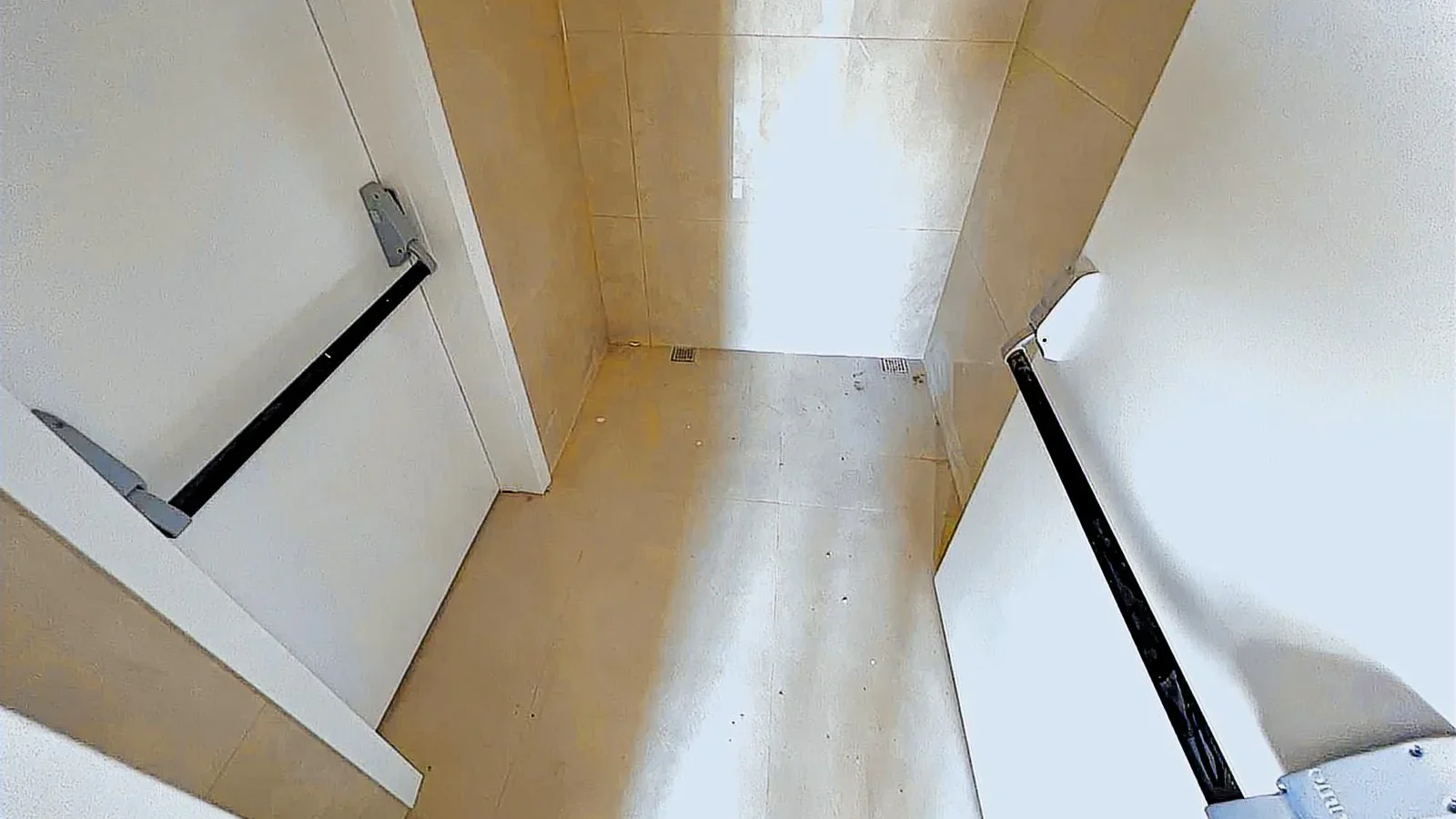 Taşınmaya Hazır-deniz Manzaralı, 34 M² Salon, Balkonlu 3+1 Daire