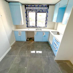 Taşınmaya Hazır-deniz Manzaralı, 34 M² Salon, Balkonlu 3+1 Daire