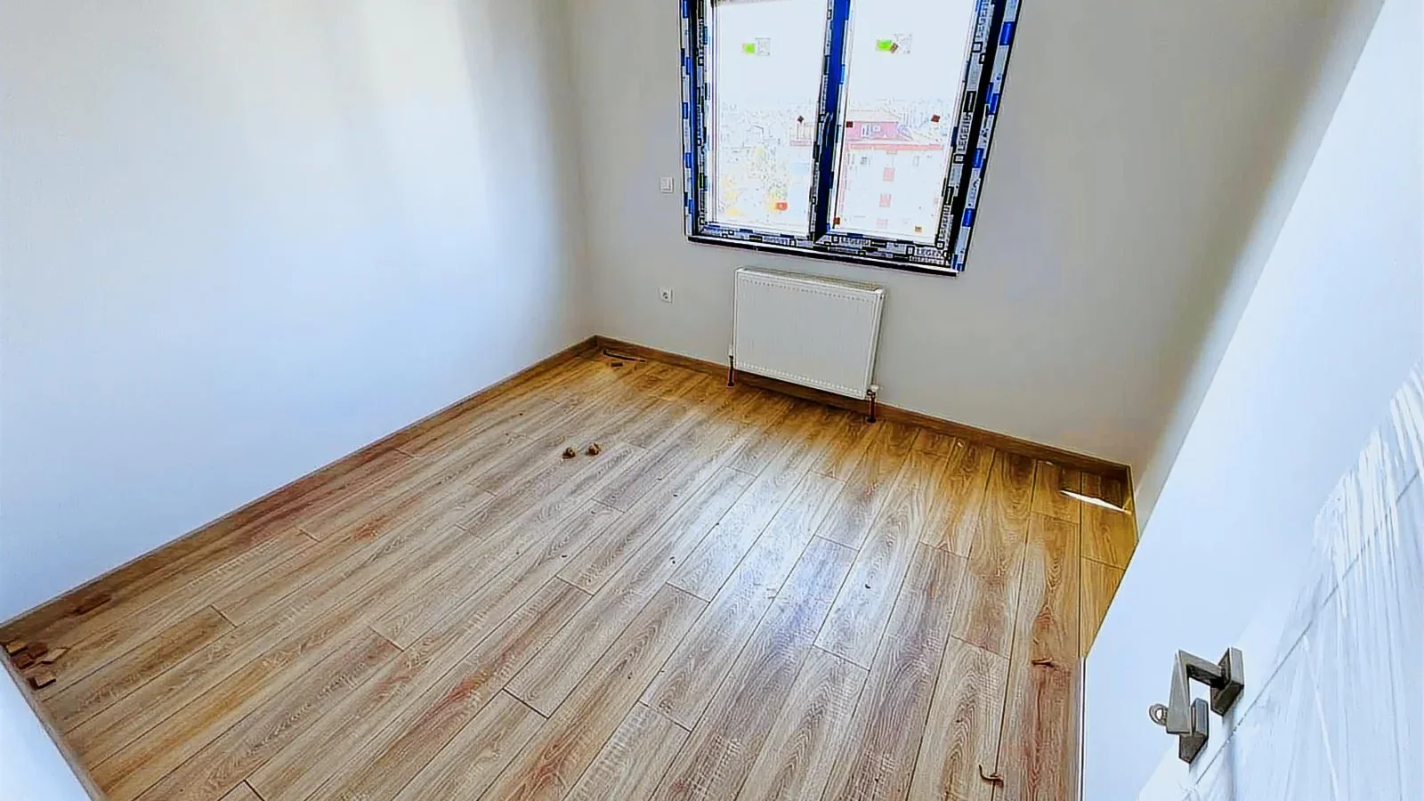 Taşınmaya Hazır-deniz Manzaralı, 34 M² Salon, Balkonlu 3+1 Daire