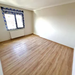 Taşınmaya Hazır-deniz Manzaralı, 34 M² Salon, Balkonlu 3+1 Daire