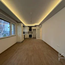 Laci̇vert Cadde Tek Yetki̇li̇ Bağdat Cad. 2. Paraleli̇ 115 M² 3+1