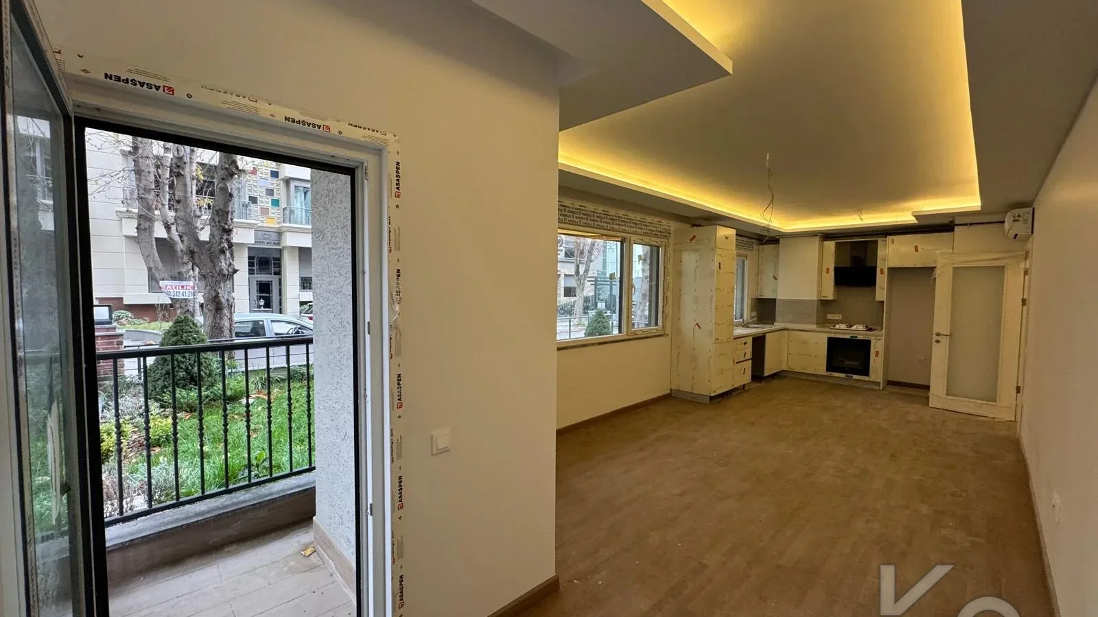 Laci̇vert Cadde Tek Yetki̇li̇ Bağdat Cad. 2. Paraleli̇ 115 M² 3+1