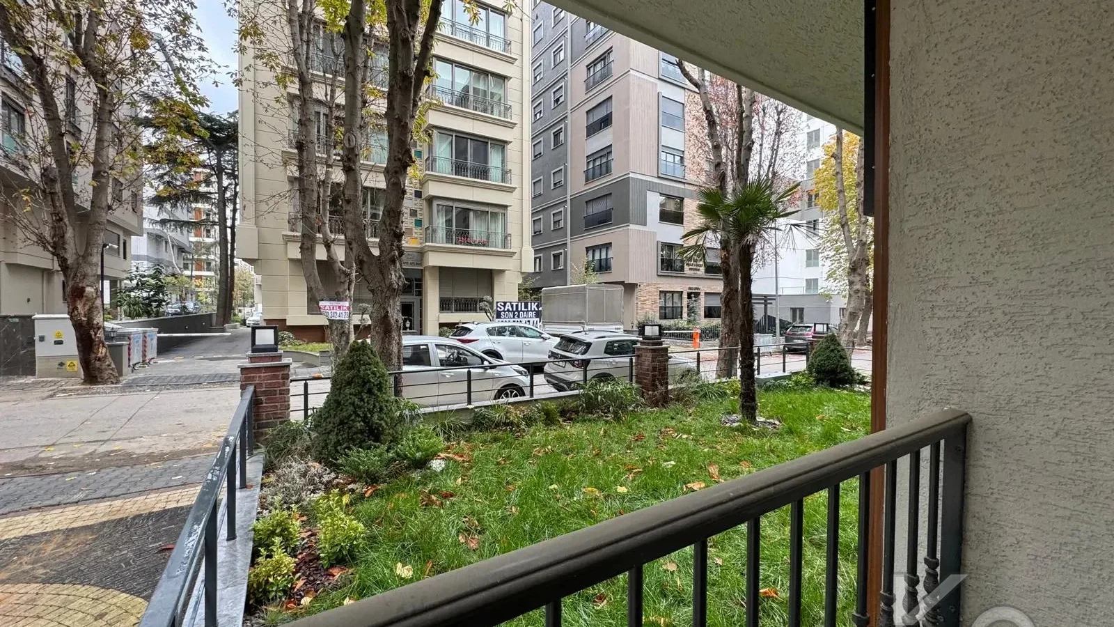 Laci̇vert Cadde Tek Yetki̇li̇ Bağdat Cad. 2. Paraleli̇ 115 M² 3+1