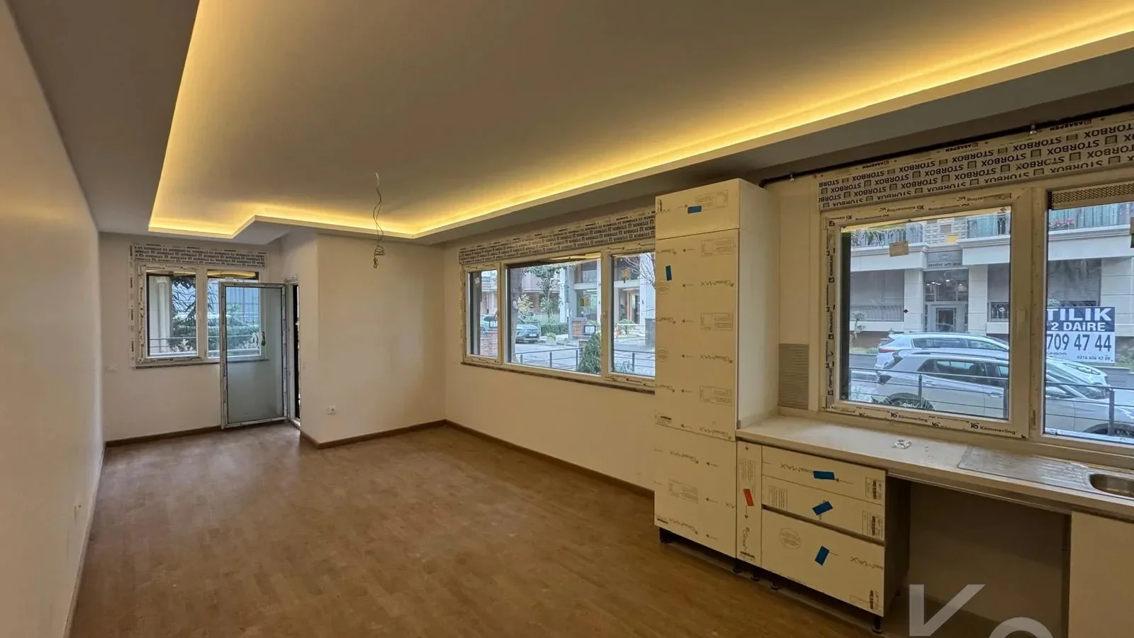 Laci̇vert Cadde Tek Yetki̇li̇ Bağdat Cad. 2. Paraleli̇ 115 M² 3+1