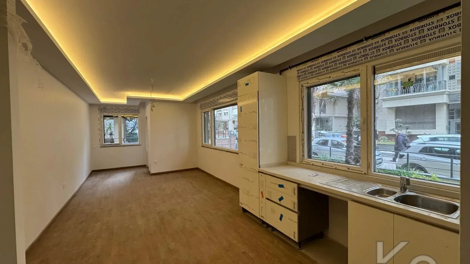Laci̇vert Cadde Tek Yetki̇li̇ Bağdat Cad. 2. Paraleli̇ 115 M² 3+1