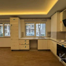 Laci̇vert Cadde Tek Yetki̇li̇ Bağdat Cad. 2. Paraleli̇ 115 M² 3+1
