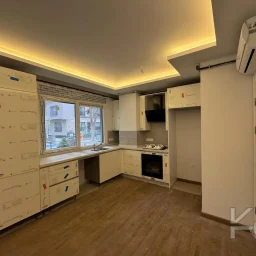Laci̇vert Cadde Tek Yetki̇li̇ Bağdat Cad. 2. Paraleli̇ 115 M² 3+1
