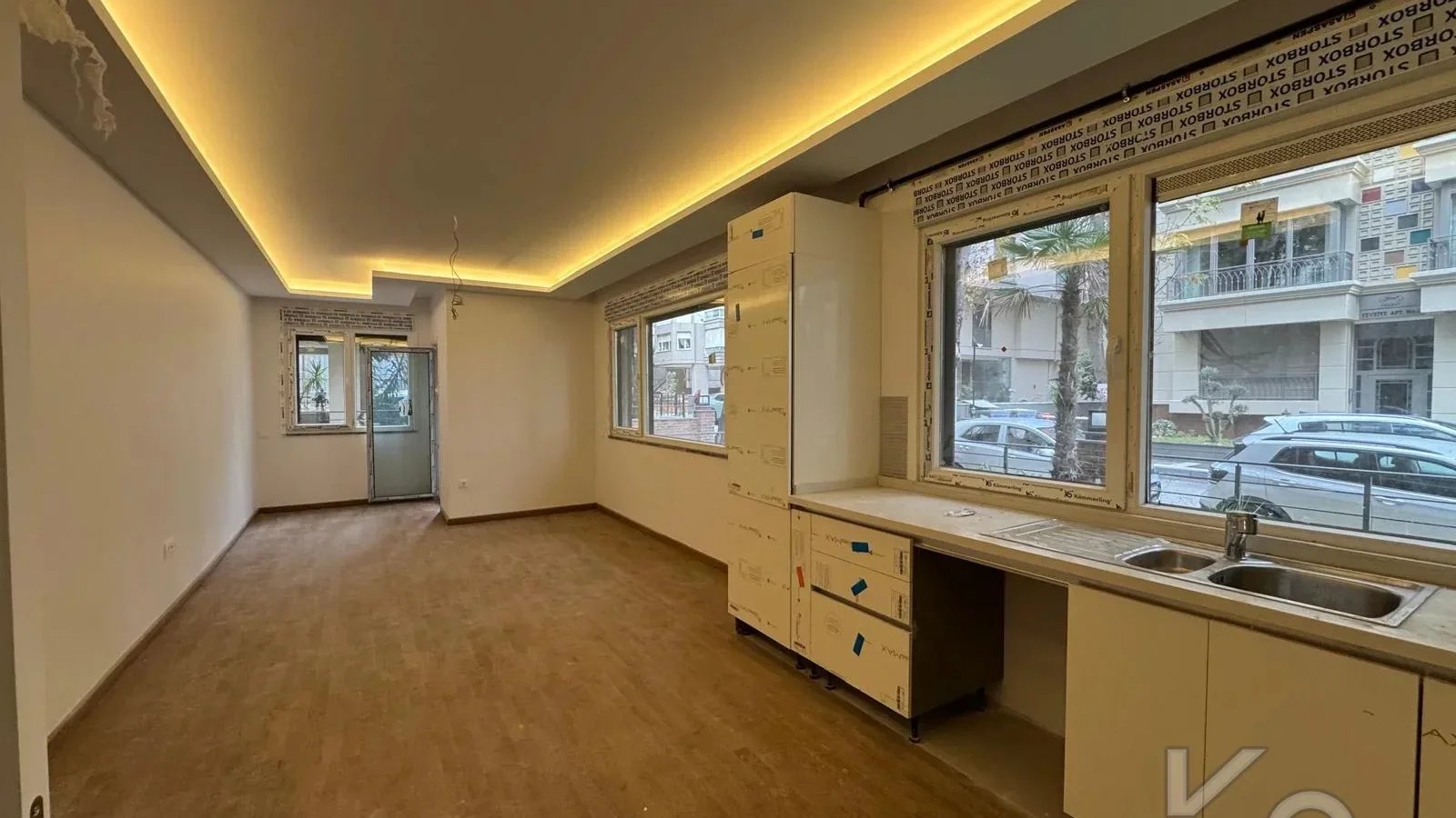 Laci̇vert Cadde Tek Yetki̇li̇ Bağdat Cad. 2. Paraleli̇ 115 M² 3+1
