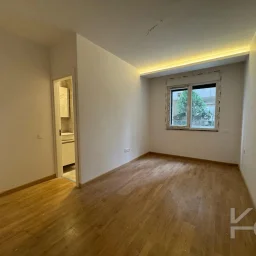 Laci̇vert Cadde Tek Yetki̇li̇ Bağdat Cad. 2. Paraleli̇ 115 M² 3+1
