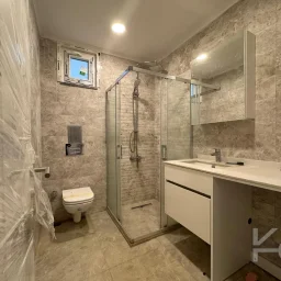 Laci̇vert Cadde Tek Yetki̇li̇ Bağdat Cad. 2. Paraleli̇ 115 M² 3+1