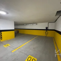 Laci̇vert Cadde Tek Yetki̇li̇ Bağdat Cad. 2. Paraleli̇ 115 M² 3+1