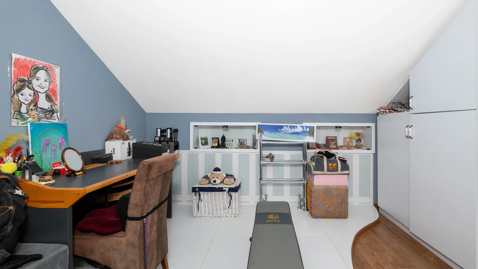 Mutluol Proje'den Bahçeşehir'de Müstakil Bahçeli 3 Katlı Villa