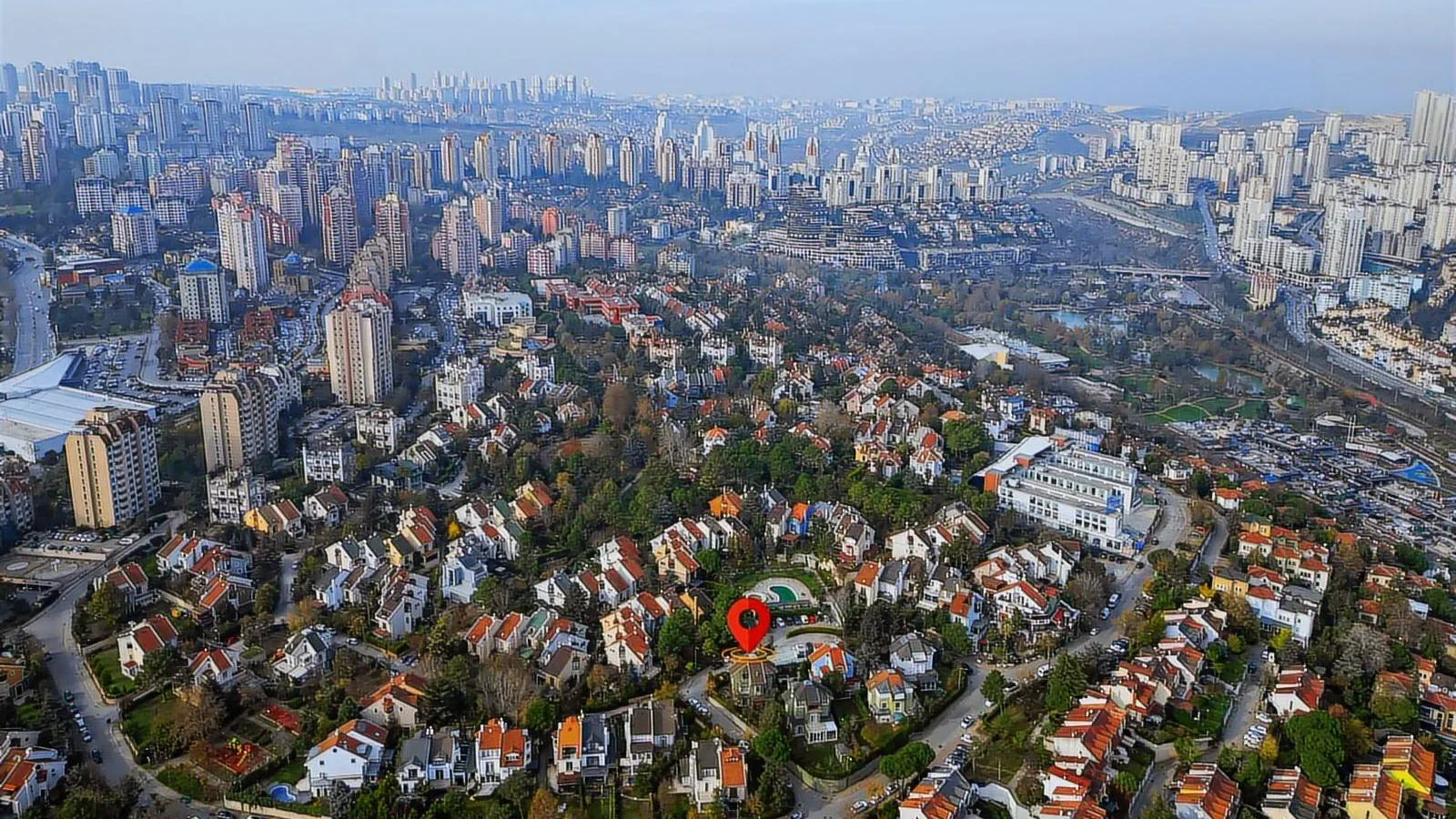 Mutluol Proje'den Bahçeşehir'de Müstakil Bahçeli 3 Katlı Villa