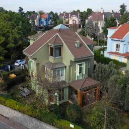 Mutluol Proje'den Bahçeşehir'de Müstakil Bahçeli 3 Katlı Villa
