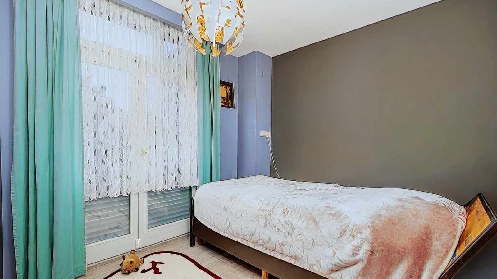 Mutluol Proje'den Bahçeşehir'de Müstakil Bahçeli 3 Katlı Villa