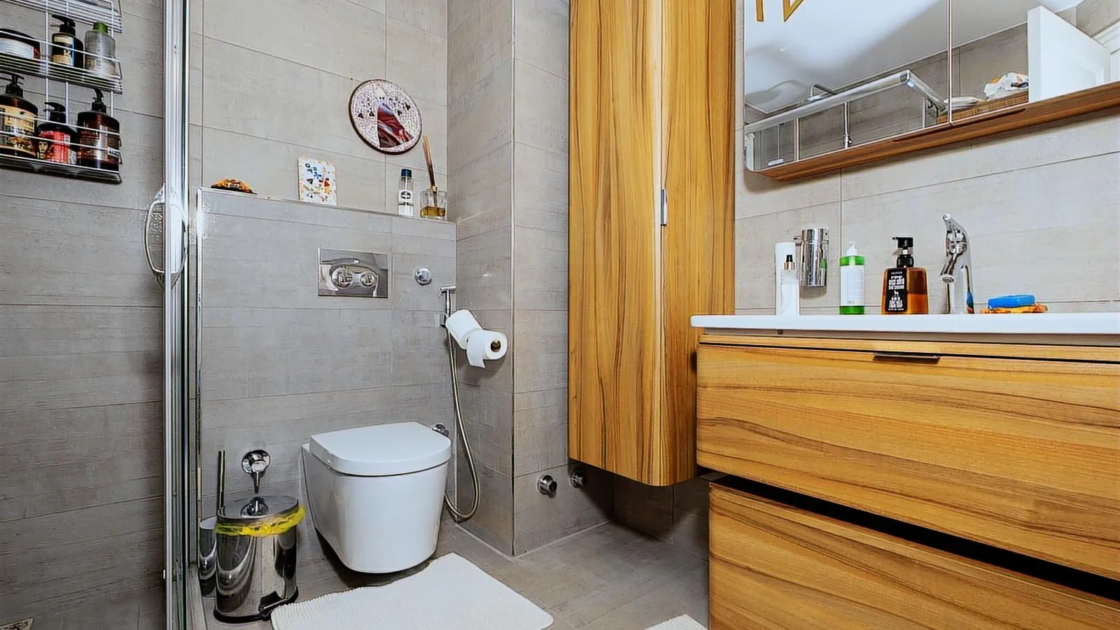 Mutluol Proje'den Bahçeşehir'de Müstakil Bahçeli 3 Katlı Villa
