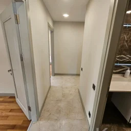 Laci̇vert Cadde Sahi̇lde Presti̇jli̇ 2+1 Balkonlu Boş Dai̇re