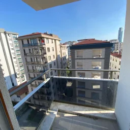 Özgürlük Parkına Komşu Göztepede Balkonlu Ferah 3+1 Boş Daire