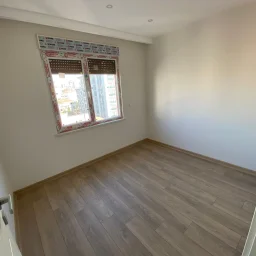 Özgürlük Parkına Komşu Göztepede Balkonlu Ferah 3+1 Boş Daire